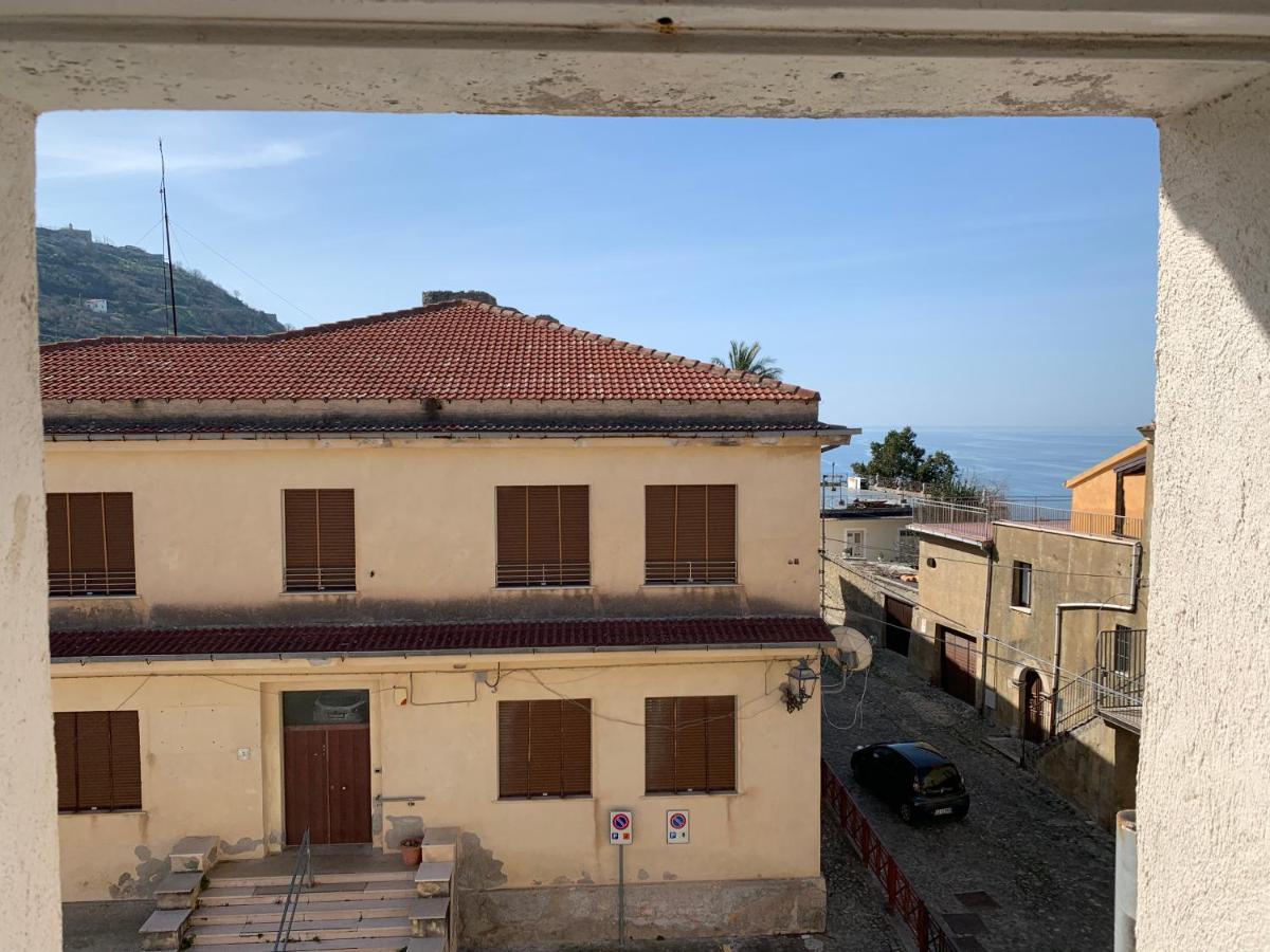 Al Castello Apartment Fiumefreddo Bruzio Kültér fotó